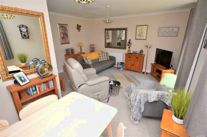 2 Bedroom Maisonette For Sale In Princes Risborough, HP27