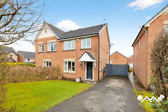 3 Bedroom Semi Detached House For Sale In Heatherleigh Gardens, Oakdale, Blackburn, BB2