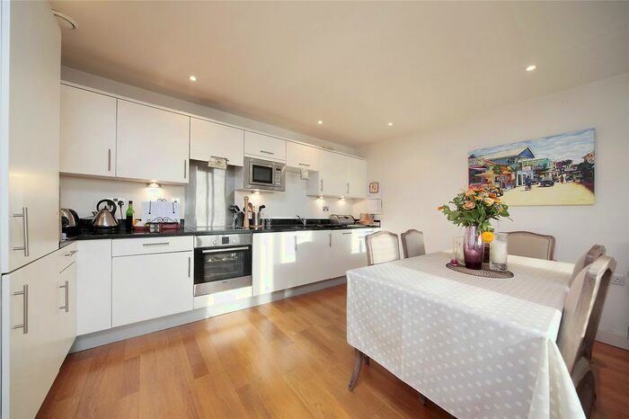 2 Bedroom Flat To Rent In The Latitude, Clapham Common Southside, Clapham South, London, SW4