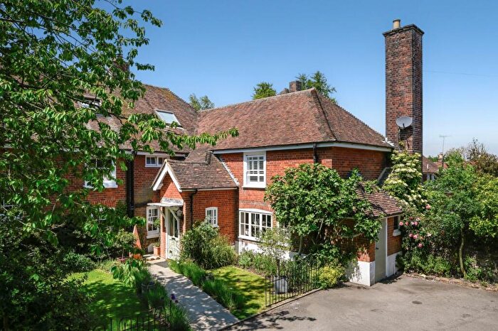 3 Bedroom Semi-Detached House For Sale In Canterbury Road, Etchinghill, Folkestone, Kent, CT18