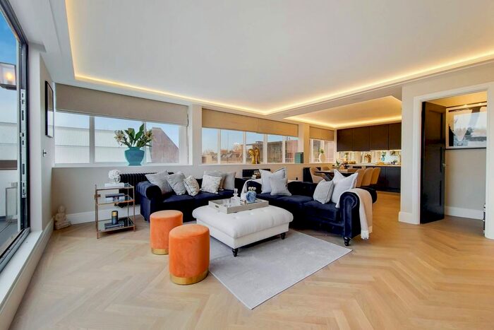 3 Bedroom Maisonette For Sale In Cavaye Place, South Kensington, London, SW10
