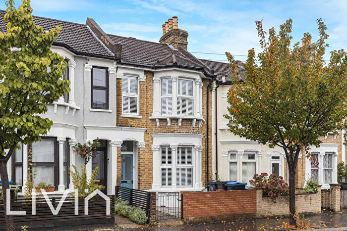 3 Bedroom House For Sale In Cobden Road, South Norwoo, SE25