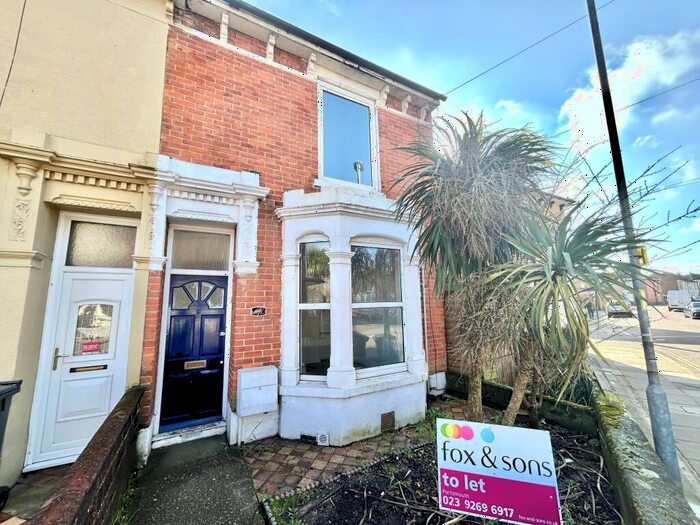 3 Bedroom House To Rent In George Street, Portsmouth, PO1