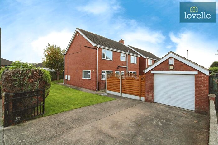 4 Bedroom Detached House For Sale In St Nicholas Drive, Wybers, Grimsby, DN37