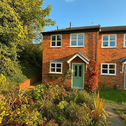 2 Bedroom Mews For Sale In Church Mews, Knutsford, WA16