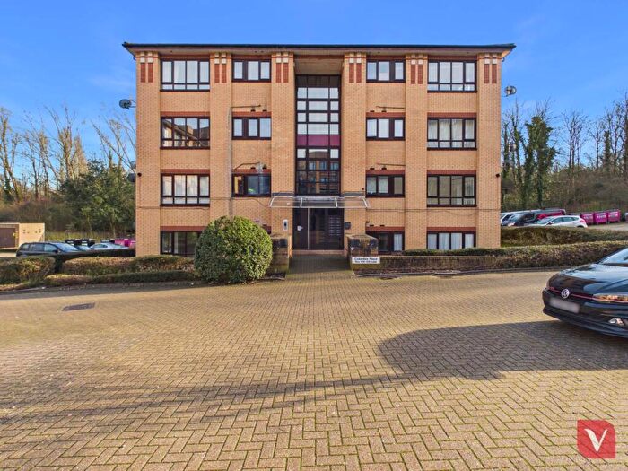 2 Bedroom Apartment To Rent In Columbia Place, Milton Keynes, MK9