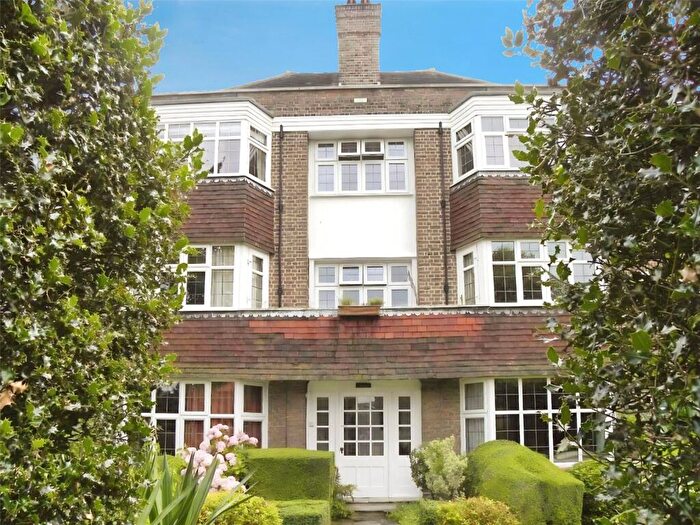 2 Bedroom Property To Rent In Imber Close, Esher, Surrey, KT10