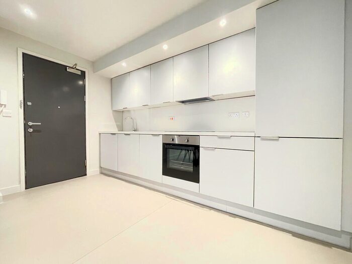 1 Bedroom Terraced House To Rent In Clipper Street, London, E16