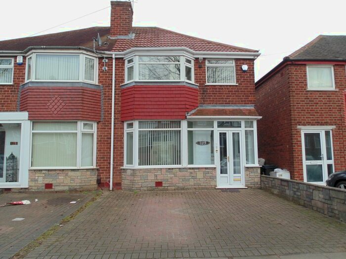 3 Bedroom Semi-Detached House To Rent In Turnberry Road, Great Barr, B42