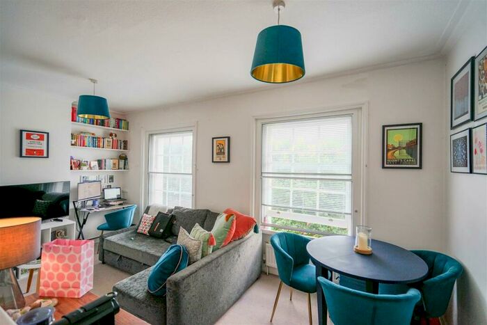 1 Bedroom Apartment To Rent In Mornington Terrace, Regents Park, NW1