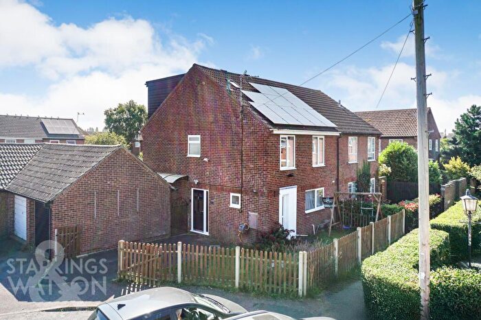 5 Bedroom Semi-Detached House For Sale In Blenheim Avenue, Martham, Great Yarmouth, NR29