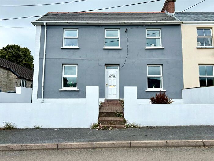3 Bedroom Semi-Detached House For Sale In Hazelbank, Milford Haven, Pembrokeshire, SA73