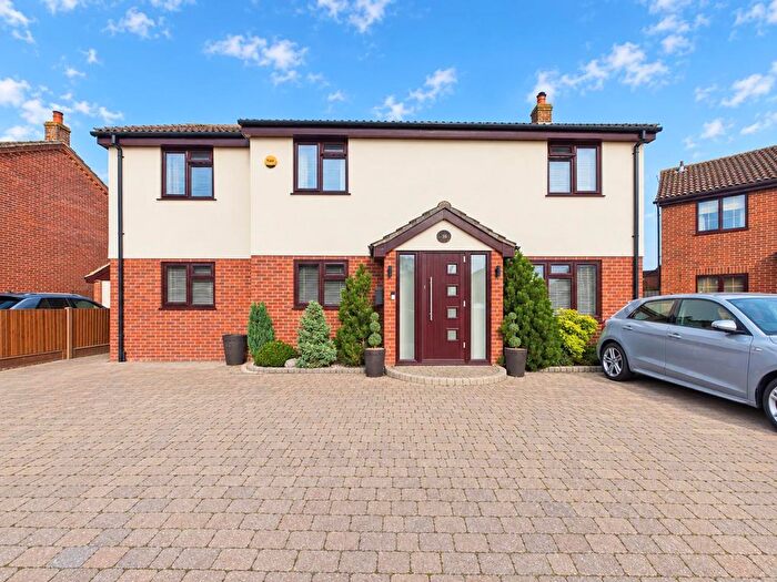 4 Bedroom Detached House For Sale In Oakridge, Little Oakley, Harwich, CO12