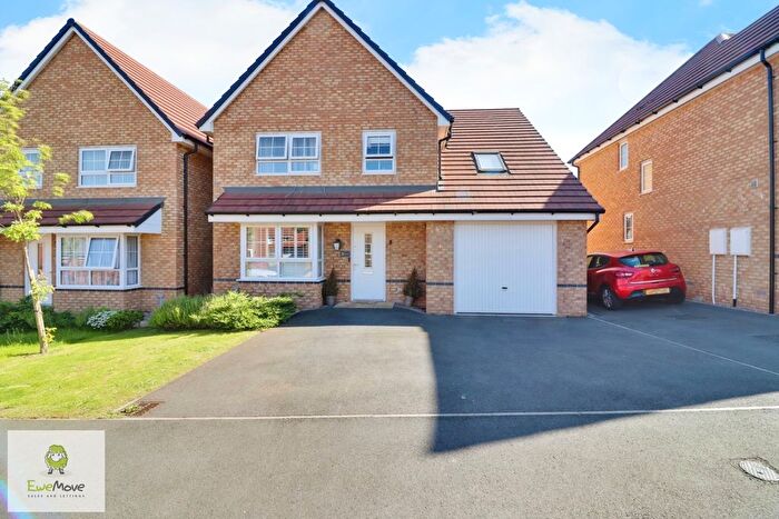5 Bedroom Detached House For Sale In Lewis Court, Hednesford, Cannock, WS12