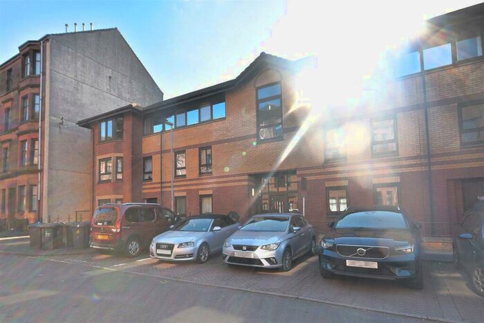 2 Bedroom Flat To Rent In Burns Street, Clydebank, G81