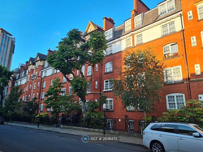 2 Bedroom Flat To Rent In Flaxman Court, London, WC1H