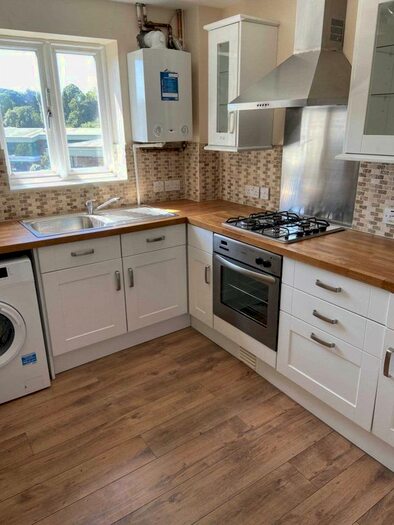 2 Bedroom Flat To Rent In Bordeston Court, The Ham, TW8