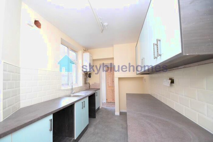 4 Bedroom Terraced House To Rent In Hartington Road, Leicester LE2