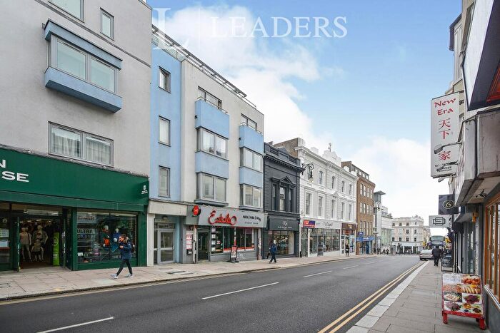 2 Bedroom Flat To Rent In Queens Road, Brighton, East Sussex, BN1