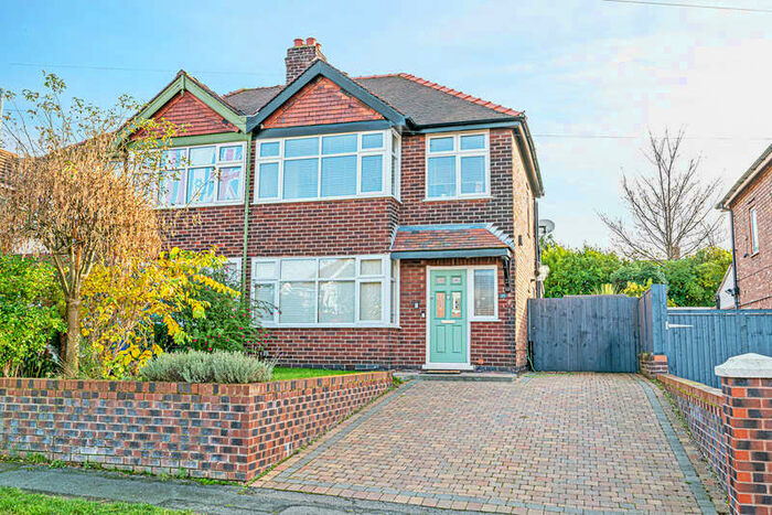 3 Bedroom Semi-Detached House To Rent In Greenfields Avenue, Appleton, Warrington, WA4