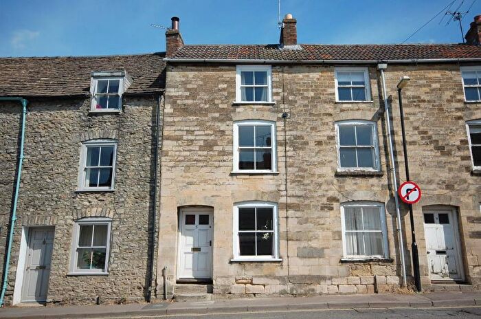 2 Bedroom Cottage To Rent In Bristol Street, Malmesbury, SN16