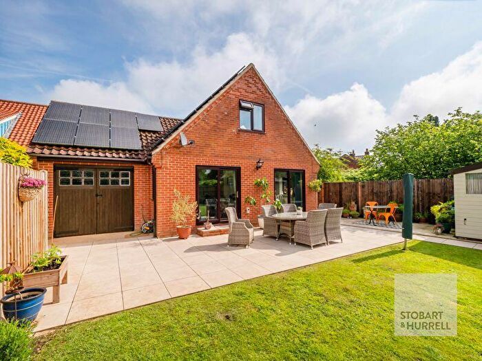 4 Bedroom Detached House For Sale In The Hollies, Yarmouth Road, Stalham, Norfolk, NR12