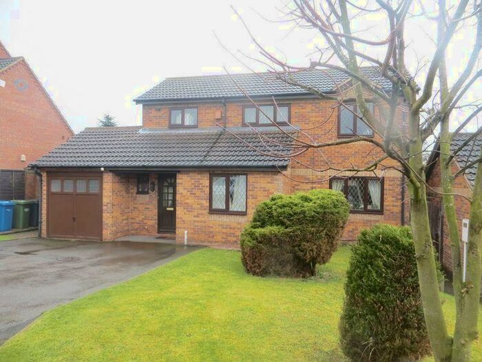 4 Bedroom Detached House To Rent In Middlesmoor, Wilnecote, Tamworth, B77