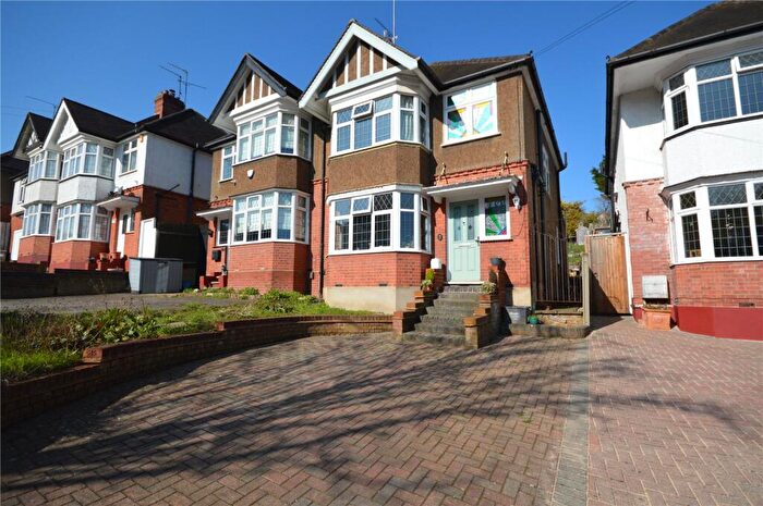 3 Bedroom Semi Detached House For Sale In Cutenhoe Road, Luton, Bedfordshire, LU1