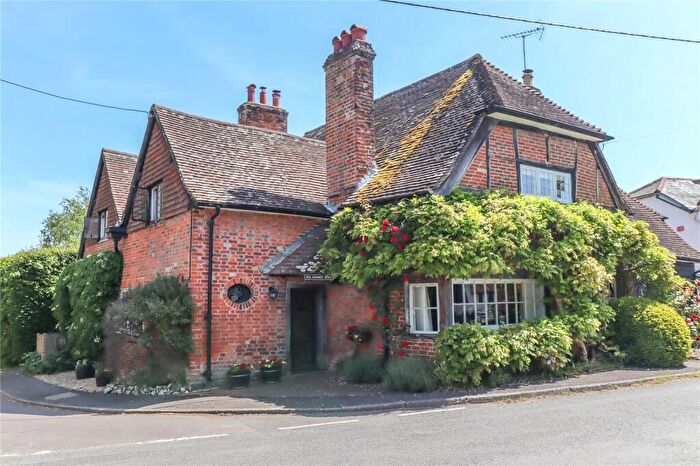 4 Bedroom Detached House For Sale In High Street, Broughton, Stockbridge, Hampshire, SO20