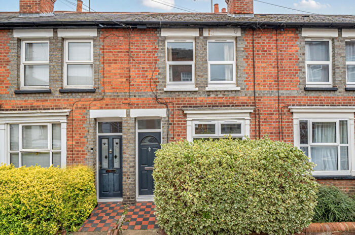 2 Bedroom Terraced House For Sale In Swansea Road, Reading, Berkshire, RG1