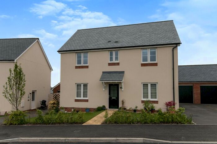 4 Bedroom Detached House For Sale In Willow Rise, Witheridge, Tiverton, EX16