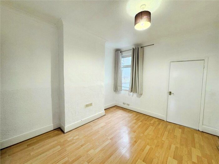 3 Bedroom Terraced House To Rent In Wyley Road, Coventry, West Midlands, CV6