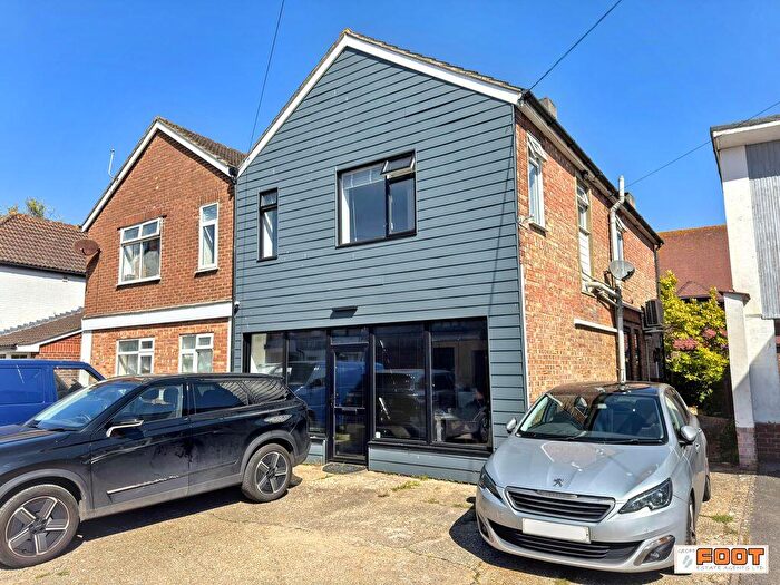 Studio To Rent In Station Road, Hayling Island., PO11