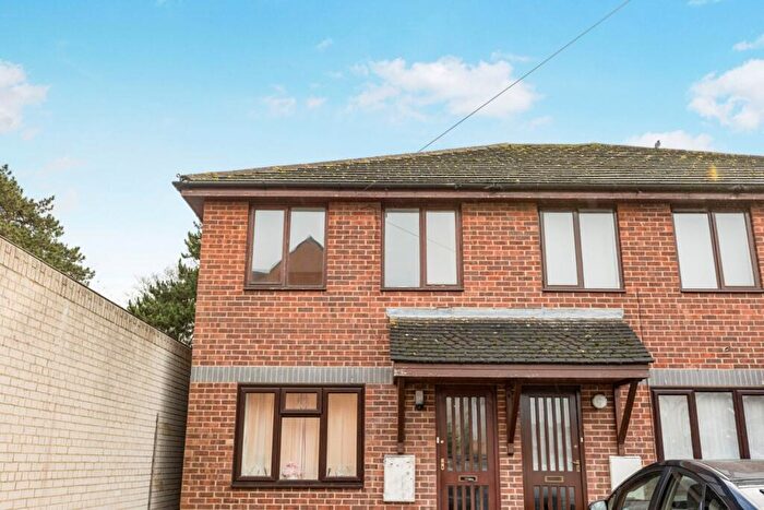 1 Bedroom Flat To Rent In Ruxton Close Swanley, BR8