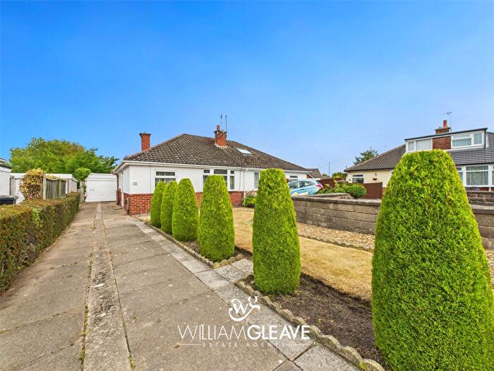 2 Bedroom Bungalow For Sale In Vickers Close, Hawarden, Deeside, Flintshire, CH5