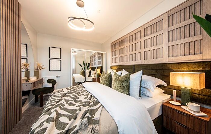 1 Bedroom Flat For Sale In "The Acer" At Albert Roae, Barnet, EN4