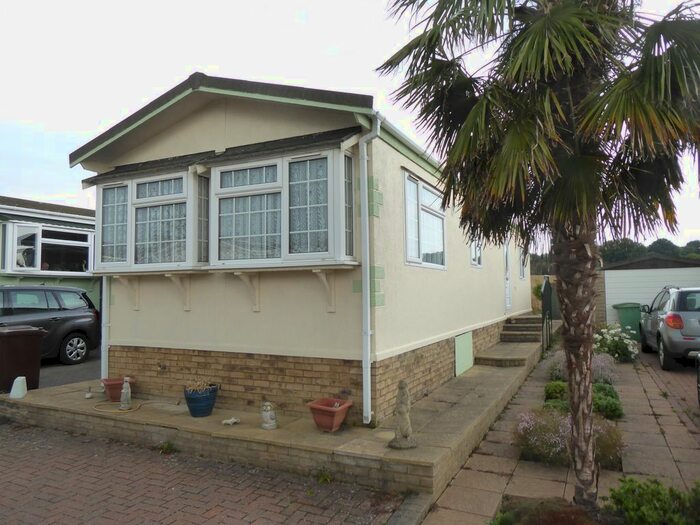 2 Bedroom Mobile/park Home For Sale In Garden Of England, Forstal Lane, Harrietsham, Maidstone, Kent, ME17