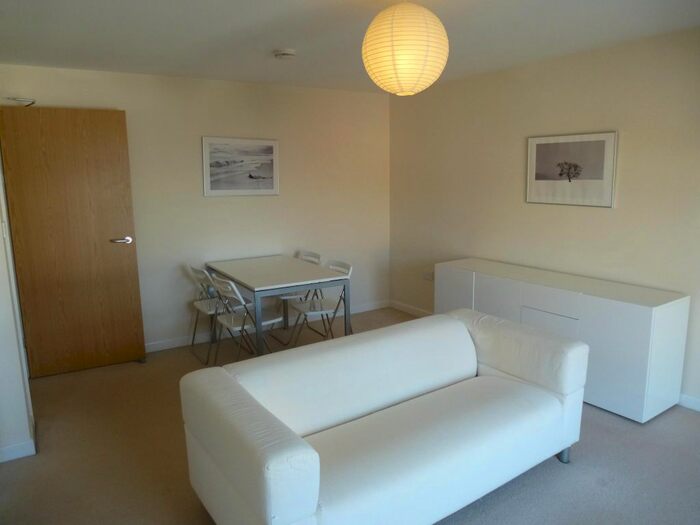 1 Bedroom Flat To Rent In Clive Road, Canton, Cardiff CF5