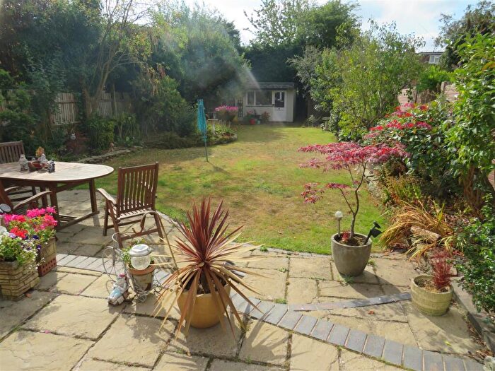 4 Bedroom Semi-Detached House For Sale In West Avenue, Castle Bromwich, Birmingham, B36