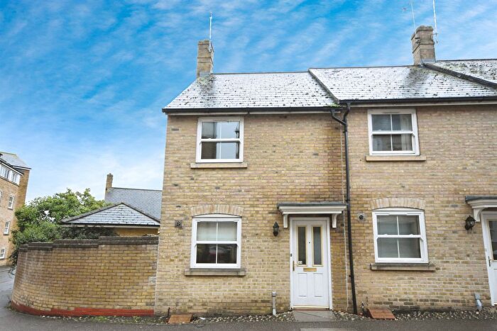 2 Bedroom End Of Terrace House For Sale In Wickham Crescent, Braintree, CM7