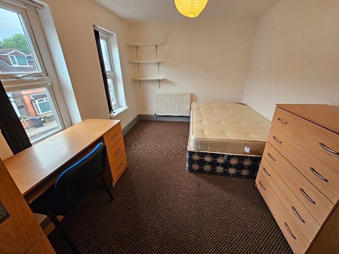 8 Bedroom Terraced House To Rent In Dawlish Road, Birmingham, B29