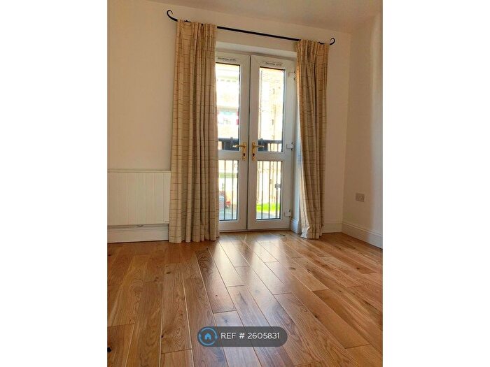 1 Bedroom Flat To Rent In Whiston Road, London, E2