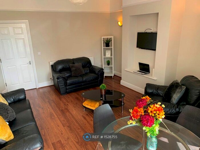 5 Bedroom Flat To Rent In Heathfield Road, Wavertree, Liverpool, L15