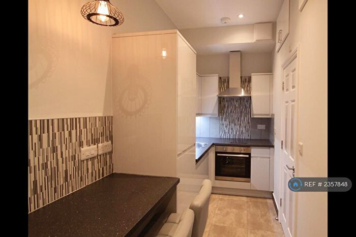 Studio To Rent In Yelverton Road, Bournemouth, BH1