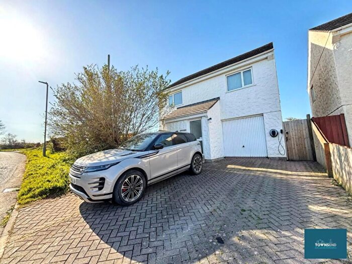 4 Bedroom Detached House For Sale In Henver Close, Gwinear, Hayle, TR27