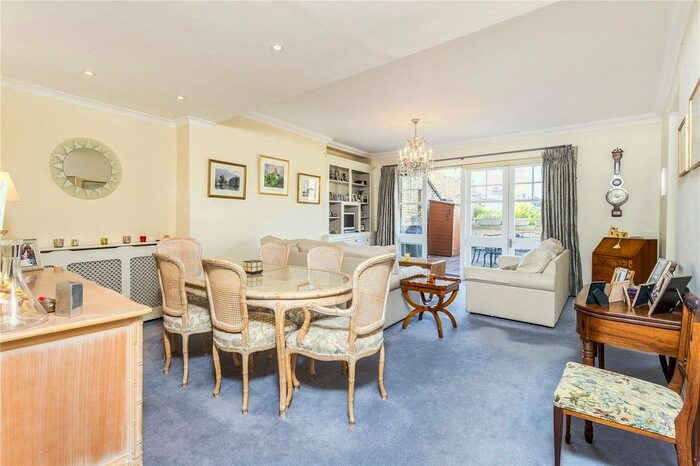 2 Bedroom Flat To Rent In Griffin Gate, Lower Richmond Road, London, SW15