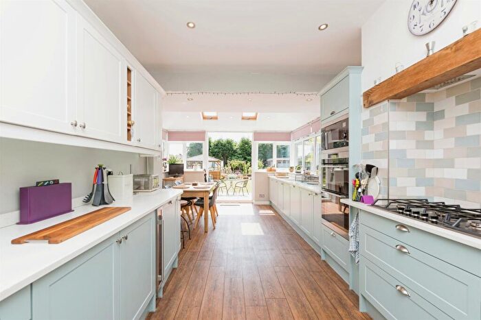 2 Bedroom Detached Bungalow For Sale In Lichfield Street, Fazeley, Tamworth, B78