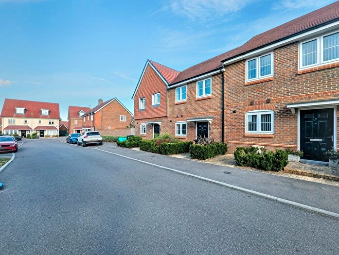 2 Bedroom Terraced House For Sale In Hailwood Drive, Edenbridge, Kent, TN8