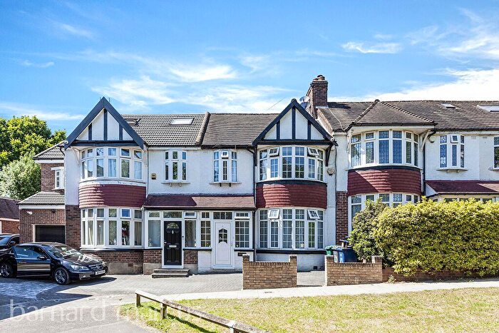 4 Bedroom Terraced House To Rent In Raleigh Drive, Whetstone, , London, N20