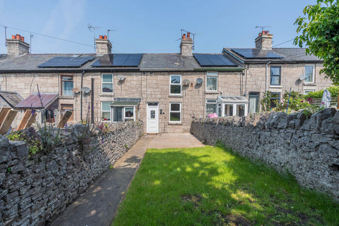 2 Bedroom Terraced House To Rent In Pentregwyddel Terrace, LL29